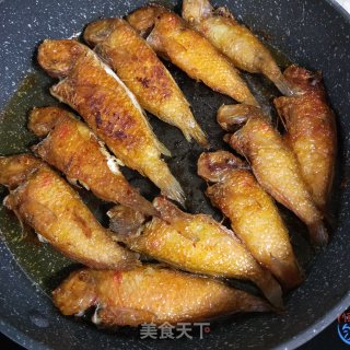 椒盐鹦哥鱼的做法步骤：4