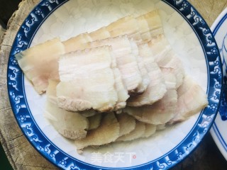 简易版回锅肉的做法步骤：3