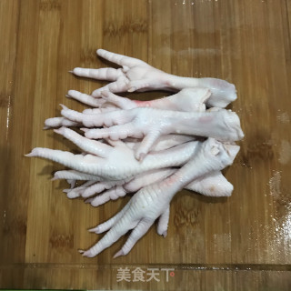 柠檬凤爪的做法步骤：1