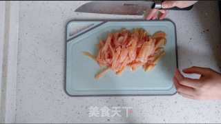 清爽开胃的鱼香肉丝的做法步骤：2