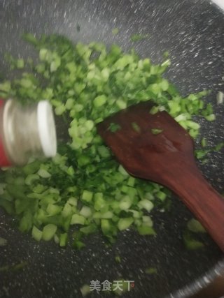 春菜蛋炒饭的做法步骤：6