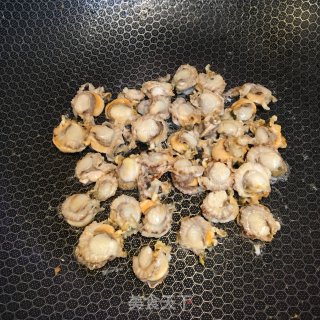 香葱鸡蛋炒扇贝的做法步骤：5
