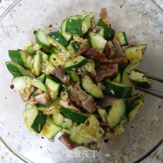 猪头肉拍黄瓜的做法步骤：5
