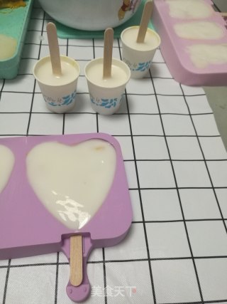 无需打发的芒果冰棒的做法步骤：5
