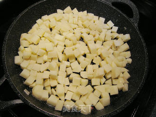 洋葱土豆粒的做法步骤：3
