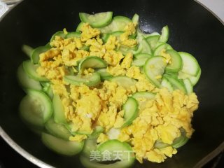 西葫芦炒蛋的做法步骤：5