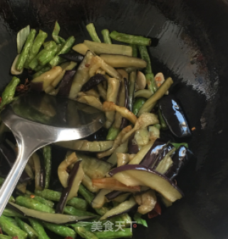 干煸茄子豆角的做法步骤：5