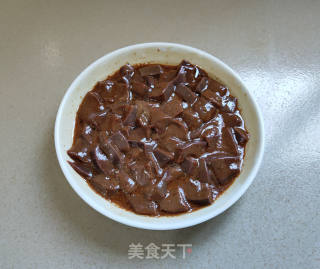 双椒炒猪肝的做法步骤：2