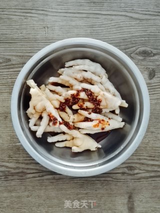酸辣凤爪的做法步骤：4