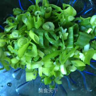 番茄丝瓜蛋汤的做法步骤：3