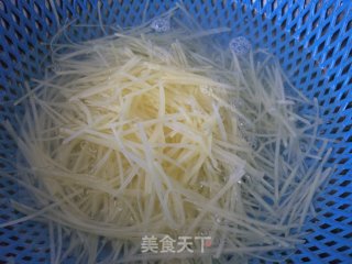 韭菜炒土豆丝的做法步骤：4