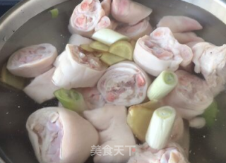 猪手面的做法步骤：1