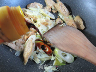 素卷炒黄壳笋的做法步骤：7