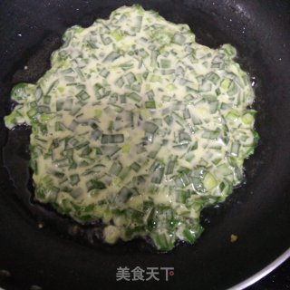 春韭鸡蛋饼的做法步骤：5