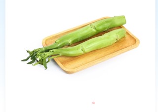 清炒芥兰的做法步骤：1