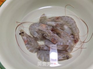 虾仁冬瓜汤的做法步骤：1