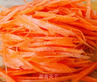 莴笋拌豆芽木耳胡萝卜的做法步骤：5