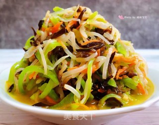 莴笋拌豆芽木耳胡萝卜的做法步骤：11