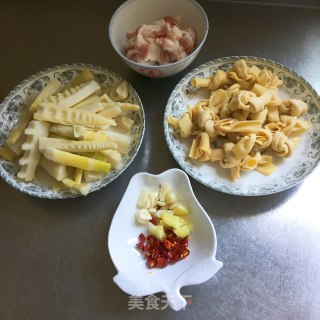 春笋百叶结的做法步骤：1
