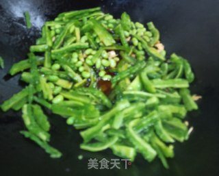辣豆豉炒毛豆苦瓜的做法步骤：5