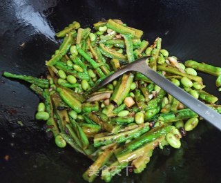 辣豆豉炒毛豆苦瓜的做法步骤：6