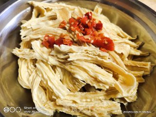 腐竹拌酱牛肉的做法步骤：5