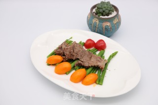 芦笋牛肉拼盘的做法步骤：6