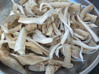 番茄鲜蘑的做法步骤：2