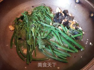 上汤龙须菜的做法步骤：11