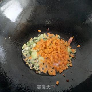 蛋炒饭的做法步骤：6