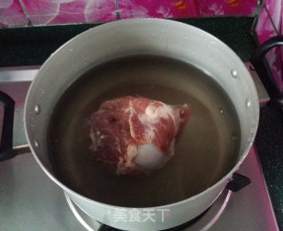 海带筒骨汤的做法步骤：5