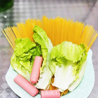 夏天教你用最满足的方式吃凉拌面的做法步骤：2