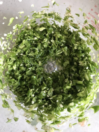 辣椒炒肉的做法步骤：2