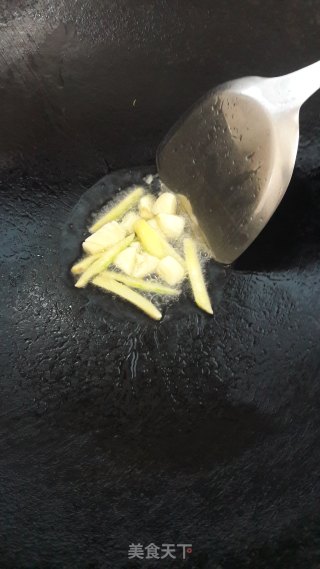 瘦肉炒南瓜苗的做法步骤：5