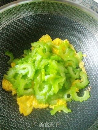苦瓜炒蛋的做法步骤：5