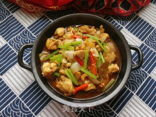 芹菜洋葱炖鸡腿的做法步骤：18