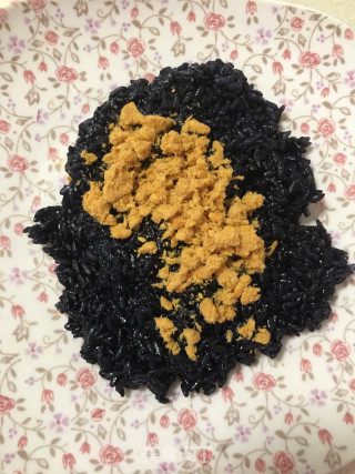 乌饭肉松包油条的做法步骤：2