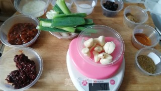 自制大颗粒花生牛肉酱的做法步骤：2