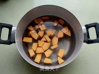 小米南瓜粥的做法步骤：2