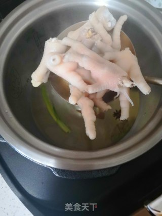 酱香鸡爪的做法步骤：4