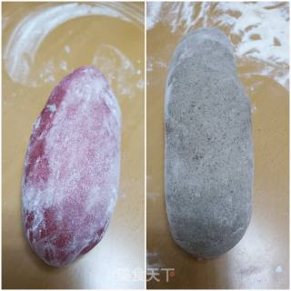 黑芝麻花朵馒头的做法步骤：7