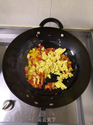 彩椒炒鸡蛋的做法步骤：9