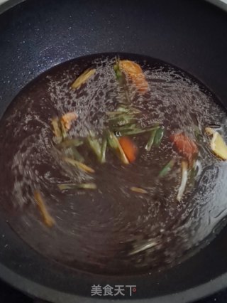 鲍鱼焖鸭腿的做法步骤：8