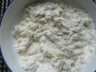 香菇白菜猪肉饺的做法步骤：2