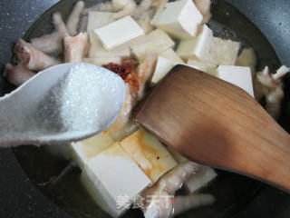 鸡爪烧香锅豆腐的做法步骤：9