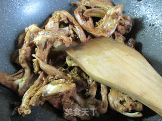 五香鸭锁骨的做法步骤：11