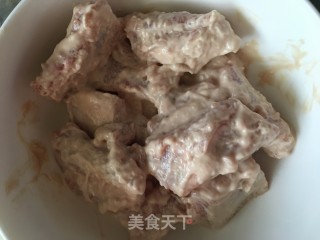 蒜香排骨的做法步骤：1