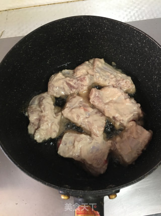 蒜香排骨的做法步骤：3