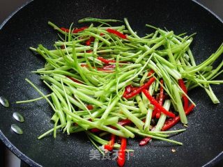 豆豉炒空心菜的做法步骤：6