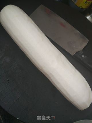 白萝卜丝猪肉饺子的做法步骤：1